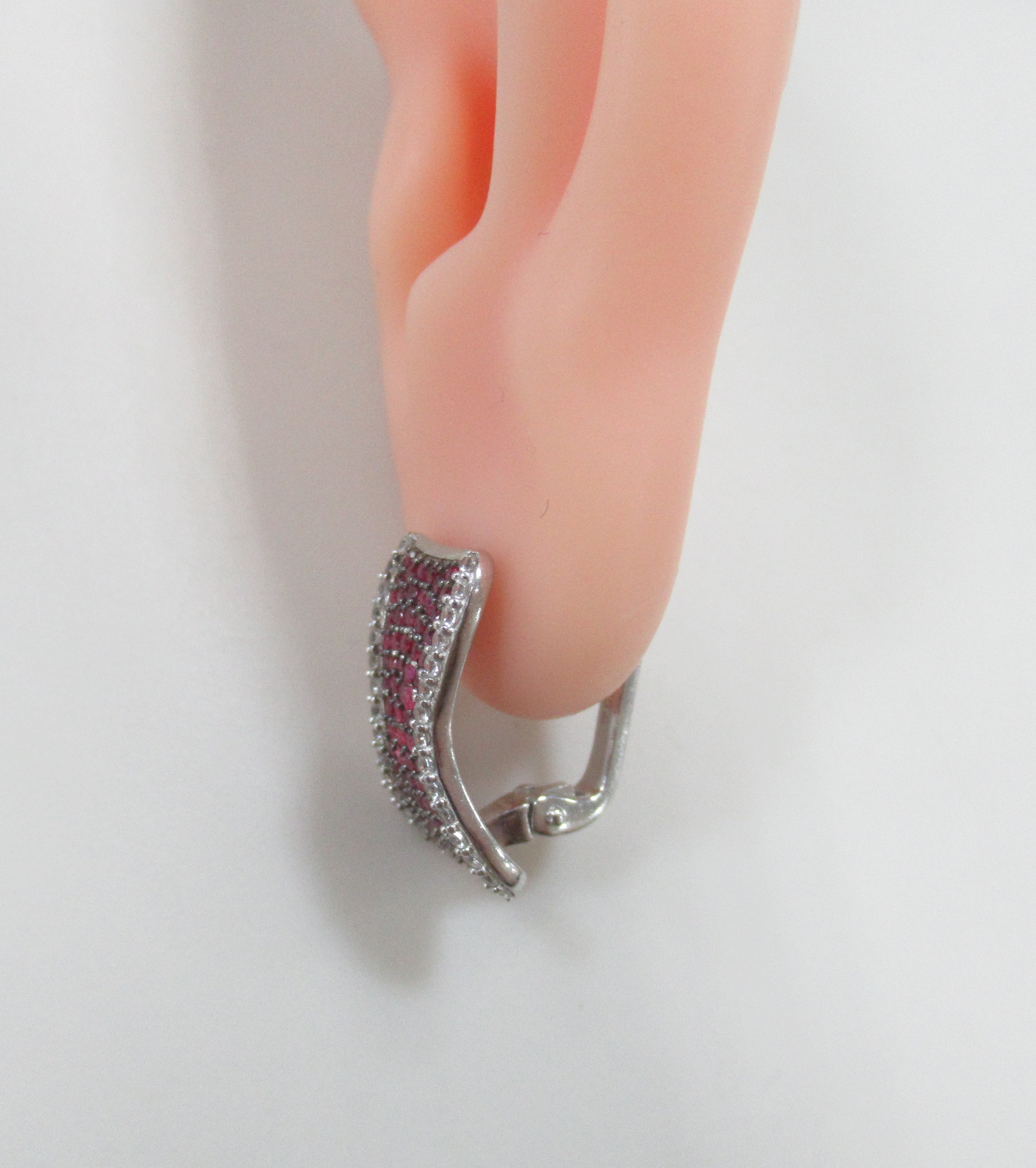 Серебряные серьги с рубинами